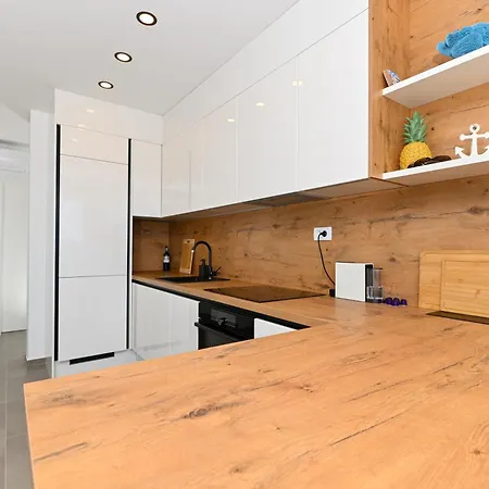 Apartment Blue Sea & Red Sunset *