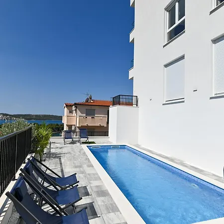 Apartment Blue Sea & Red Sunset