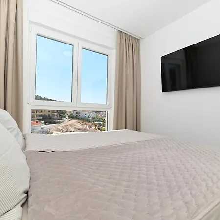 Apartment Blue Sea & Red Sunset *