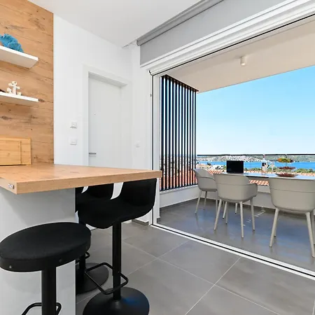 Apartment Blue Sea & Red Sunset *