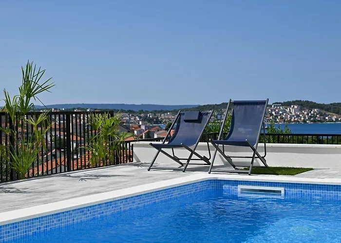 Blue Sea & Red Sunset Apartment Trogir