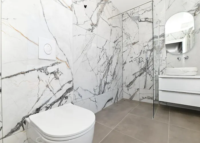 Blue Sea & Red Sunset * Traù