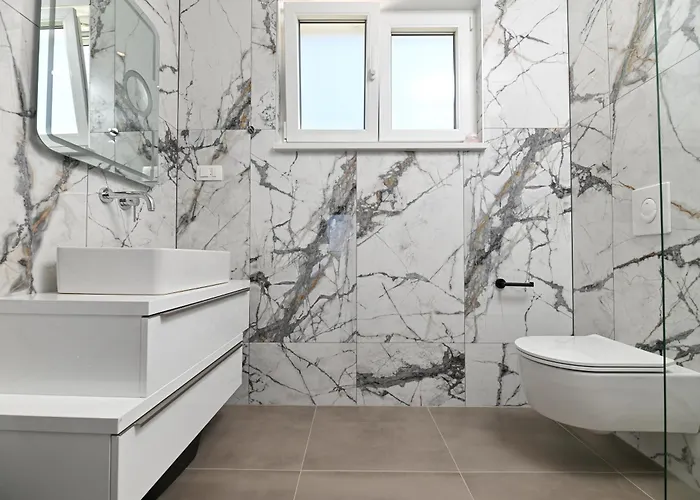 Blue Sea & Red Sunset Traù