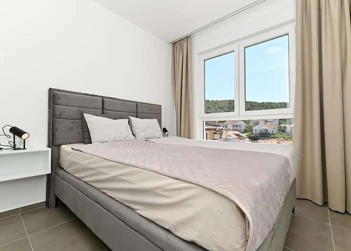 Blue Sea & Red Sunset Traù